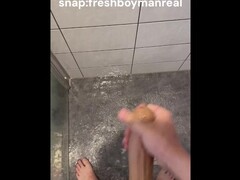 FreshBoyMan\'s hot joi with a kinky experienced toff - cumshot included!